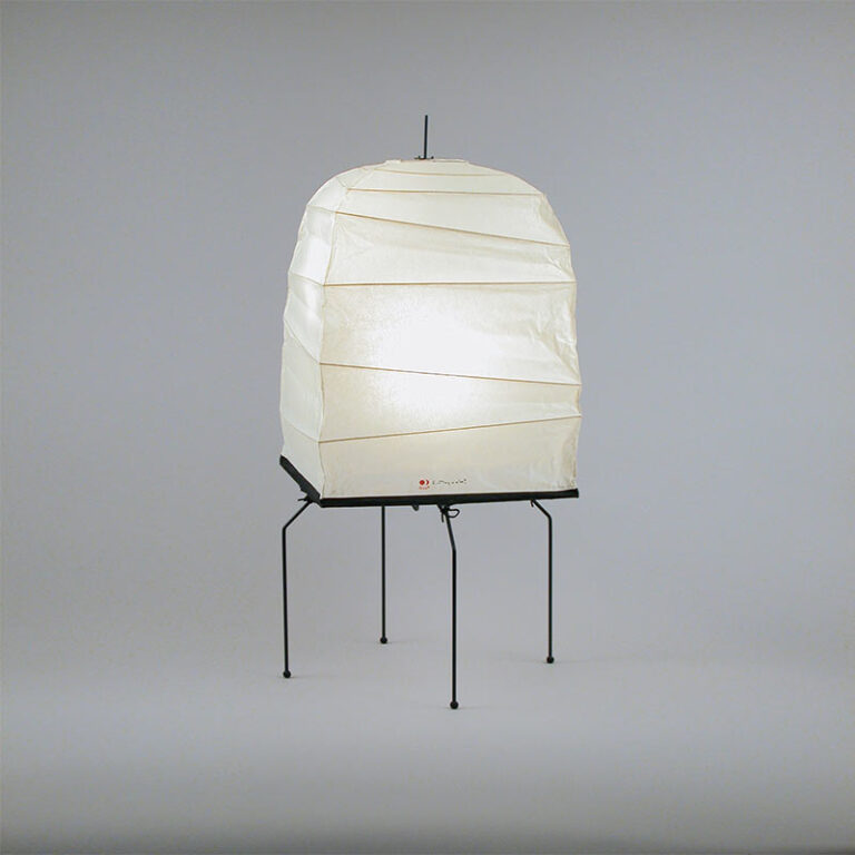 Lampe à poser Akari UF2-U en papier washi, design Isamu Noguchi