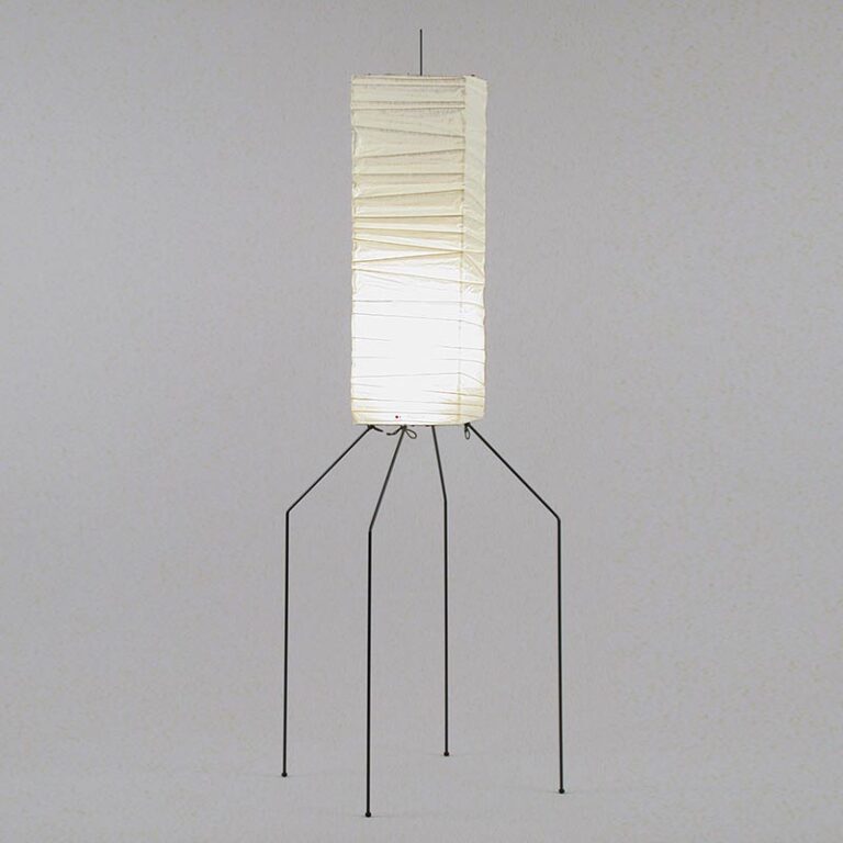 Lampadaire Akari UF3-XN en papier washi, créé par Isamu Noguchi