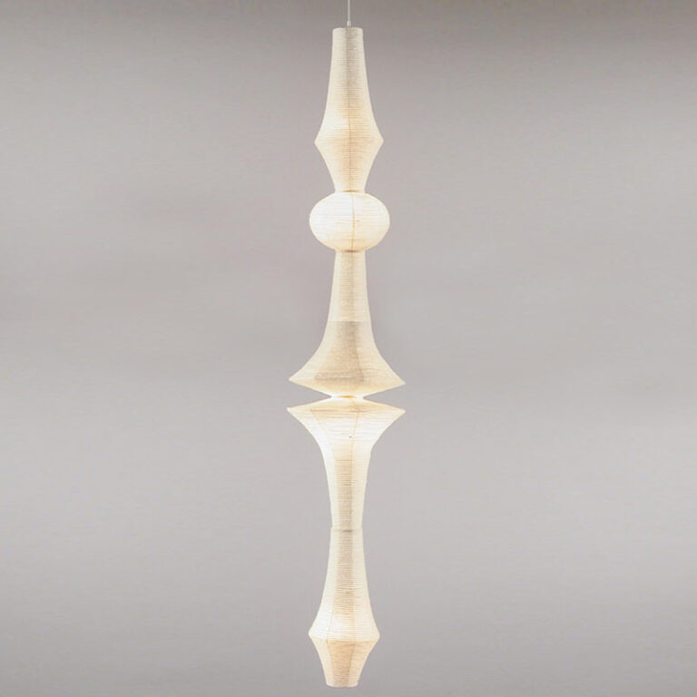 Suspension colonne Akari E par Isamu Noguchi Sentou Edition